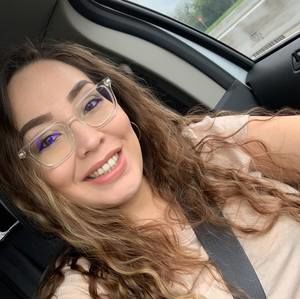 Meet your Posher, Stephanie